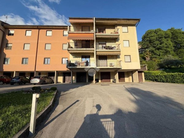 appartamento in vendita a Calolziocorte