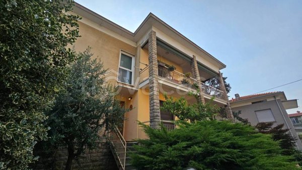 casa indipendente in vendita a Calolziocorte