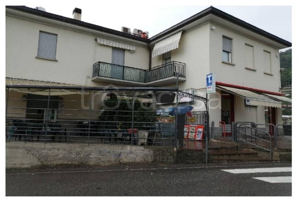 negozio in vendita a Calolziocorte