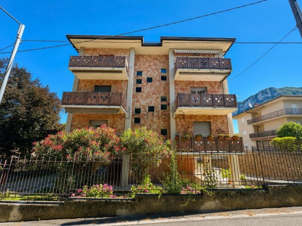 appartamento in vendita a Calolziocorte