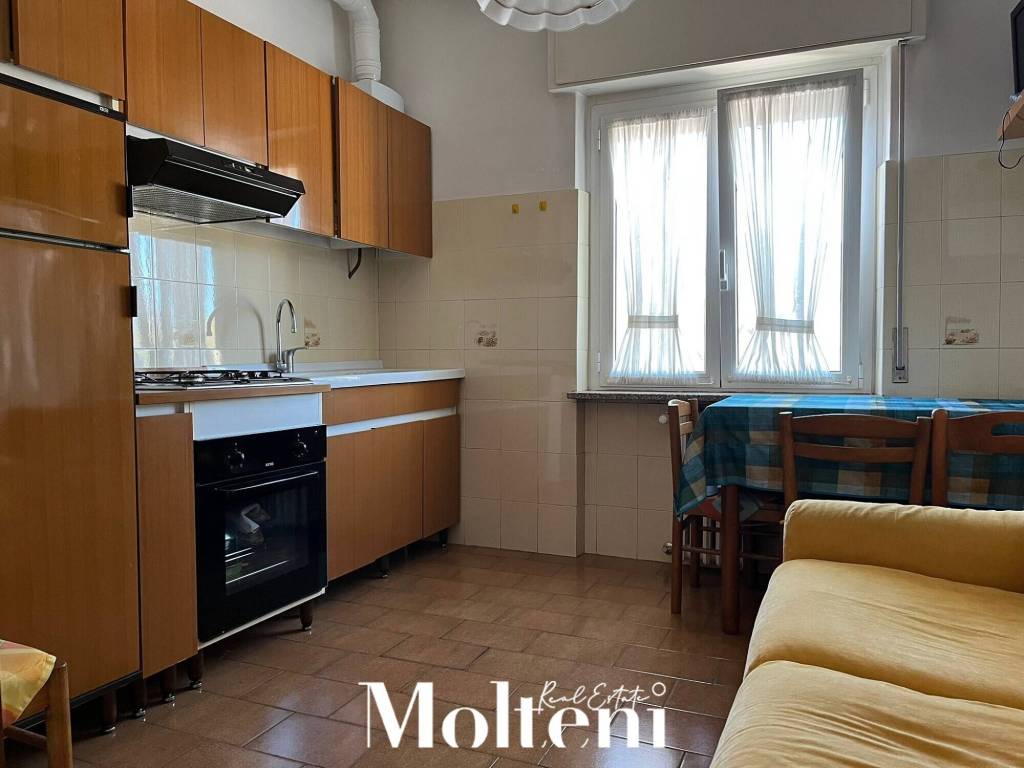 appartamento in vendita a Calolziocorte in zona Foppenico