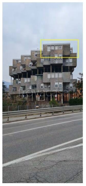 appartamento in vendita a Calolziocorte in zona Pascolo