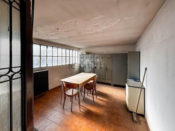 locale di sgombero in vendita a Calolziocorte in zona Foppenico