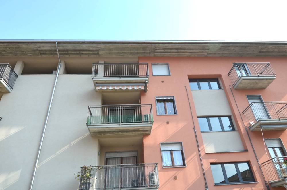 appartamento in vendita a Calolziocorte in zona Foppenico