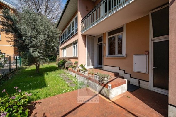 appartamento in vendita a Calolziocorte in zona Foppenico