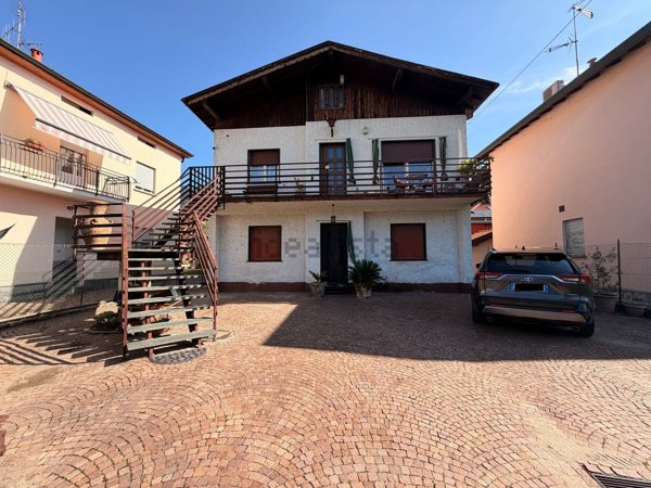 appartamento in vendita a Calolziocorte
