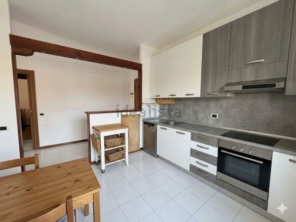 appartamento in vendita a Calolziocorte in zona Foppenico