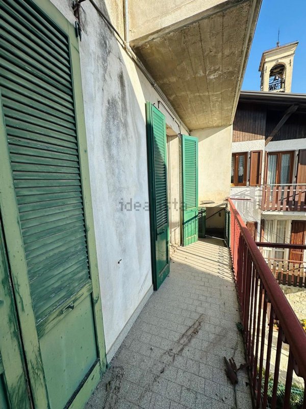 appartamento in vendita a Carenno