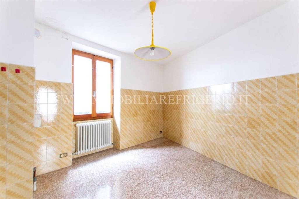 casa indipendente in vendita a Carenno