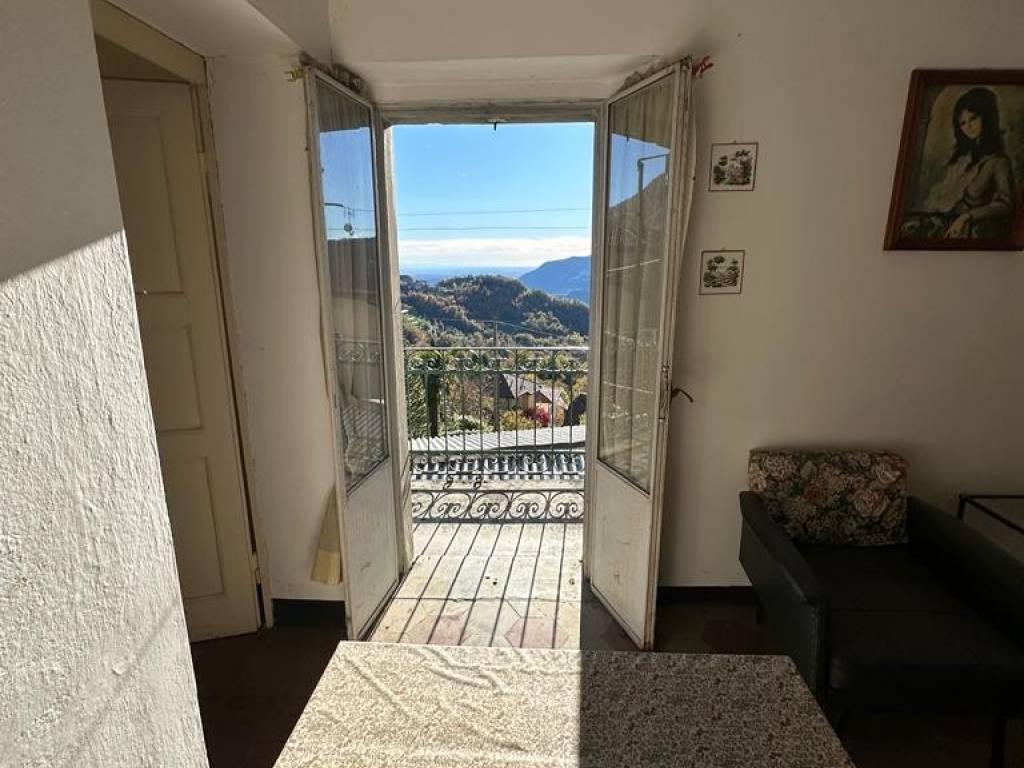 appartamento in vendita a Carenno