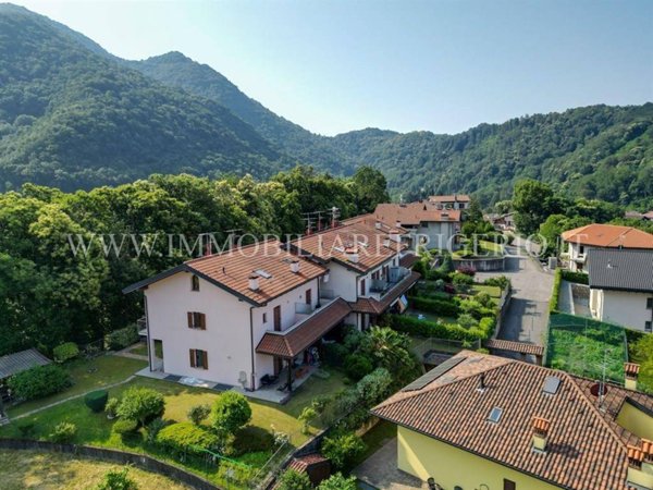 appartamento in vendita a Carenno