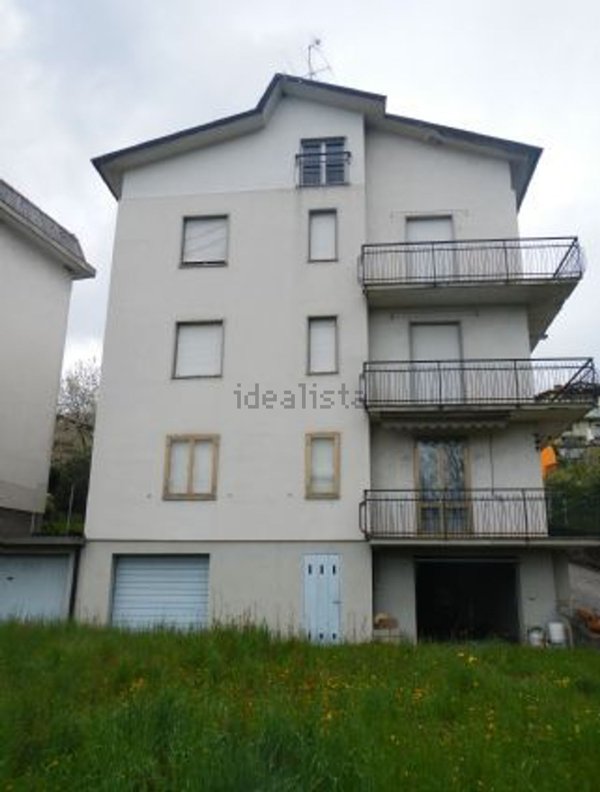 appartamento in vendita a Carenno