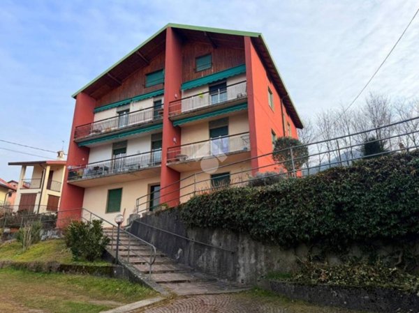 appartamento in vendita a Carenno