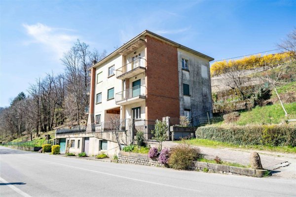 casa indipendente in vendita a Carenno