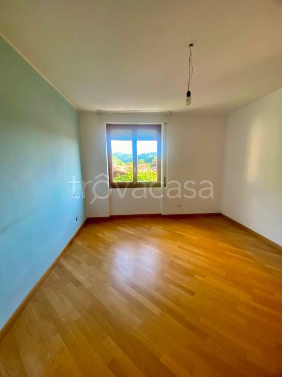 appartamento in vendita a Carenno