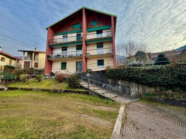 appartamento in vendita a Carenno