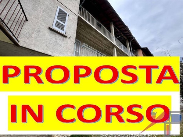 casa indipendente in vendita a Carenno