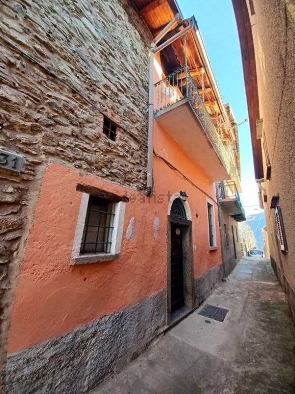 casa indipendente in vendita a Casargo in zona Narro