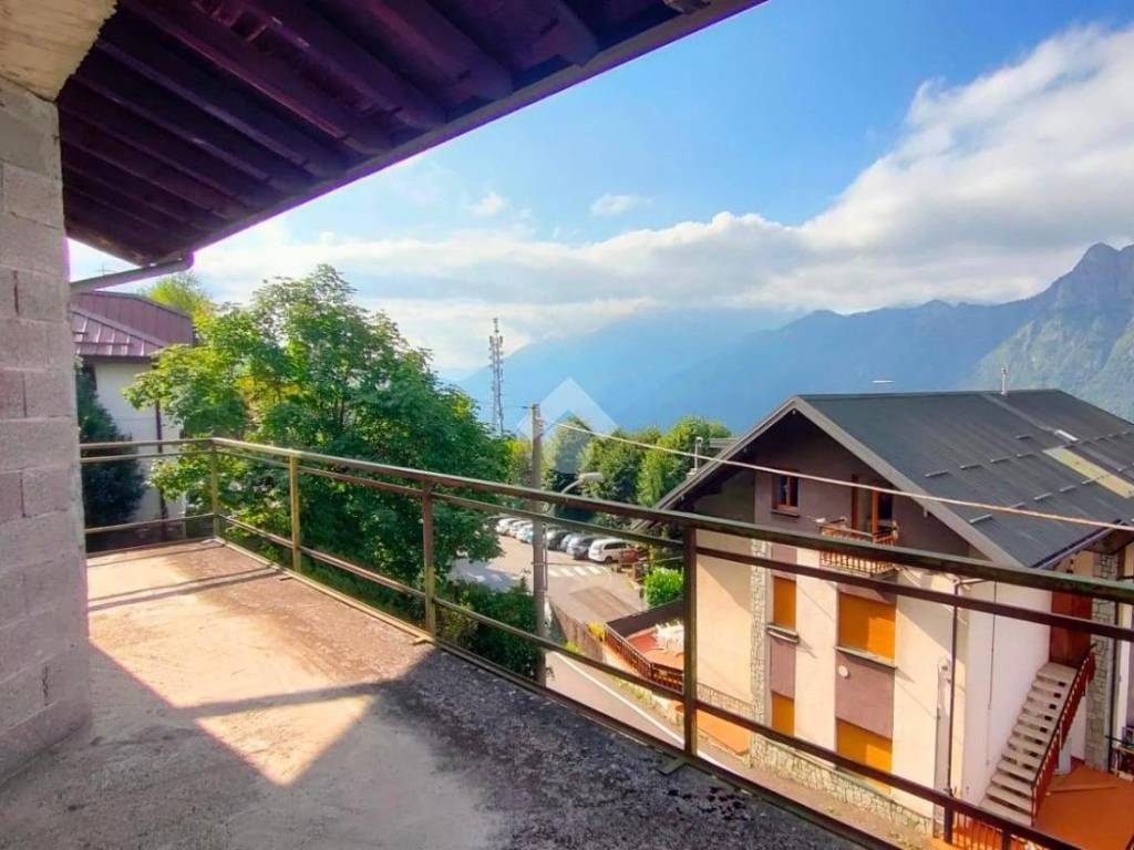 casa indipendente in vendita a Casargo in zona Indovero