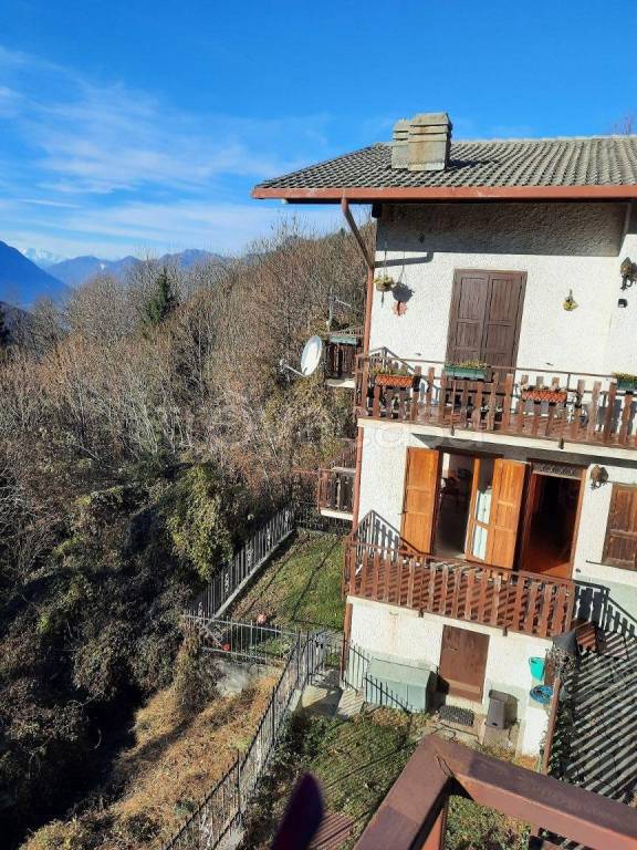 appartamento in vendita a Casargo in zona Narro