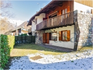 casa indipendente in vendita a Casargo