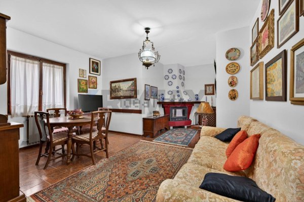 appartamento in vendita a Casargo in zona Narro