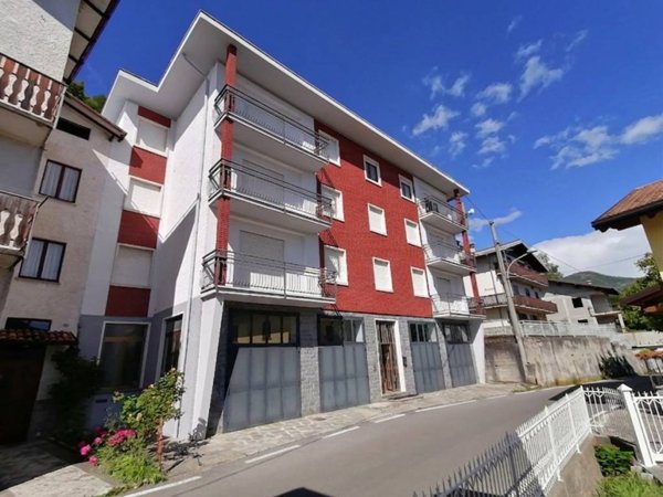 appartamento in vendita a Casargo in zona Narro