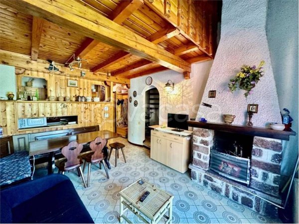 appartamento in vendita a Casargo in zona Somadino