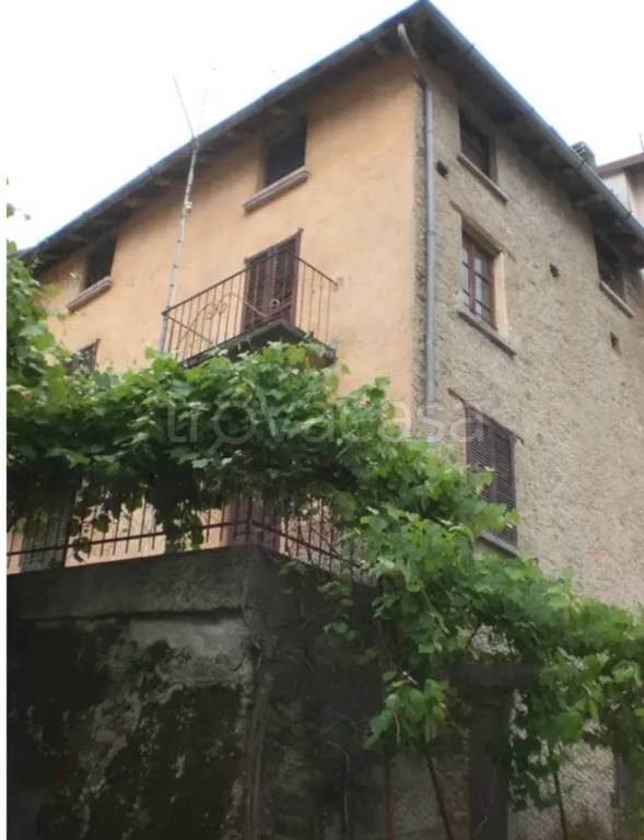 casa indipendente in vendita a Casargo