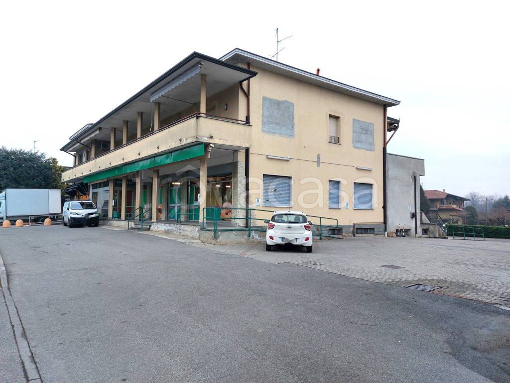 casa indipendente in vendita a Casatenovo in zona Campofiorenzo