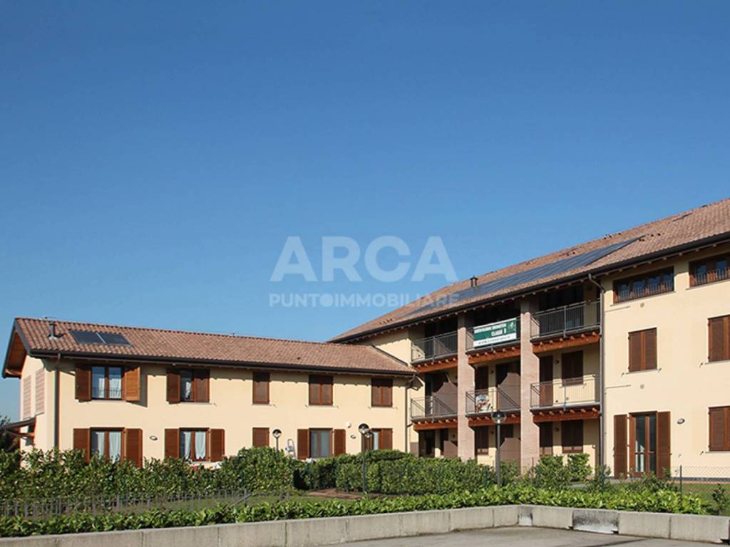 appartamento in vendita a Casatenovo in zona Valaperta