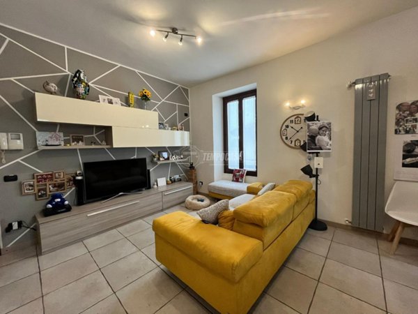 casa indipendente in vendita a Casatenovo