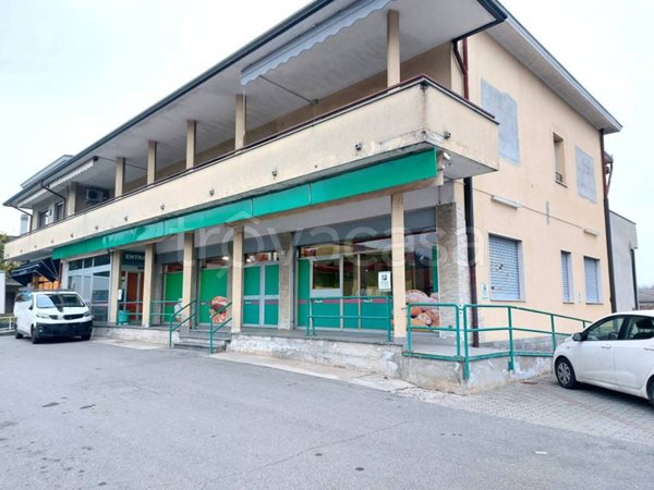 casa indipendente in vendita a Casatenovo in zona Campofiorenzo