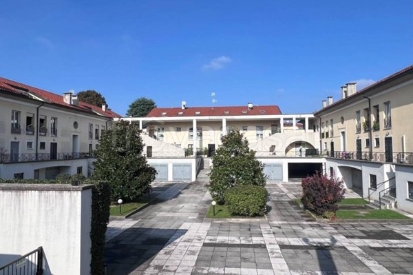 appartamento in vendita a Casatenovo