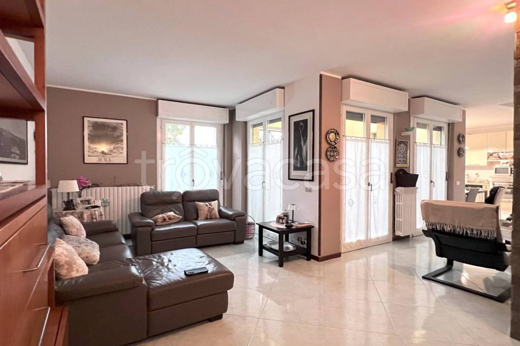 appartamento in vendita a Casatenovo