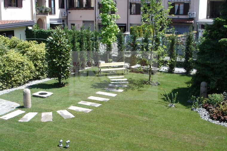 casa indipendente in vendita a Casatenovo