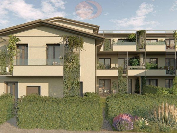 casa indipendente in vendita a Casatenovo