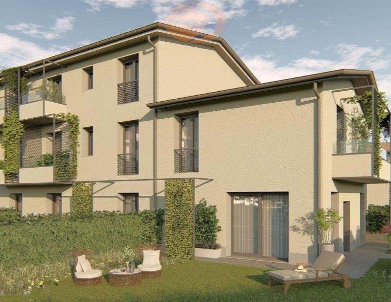 casa indipendente in vendita a Casatenovo