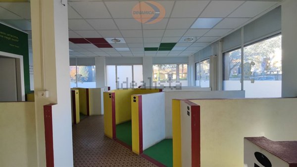 negozio in vendita a Casatenovo