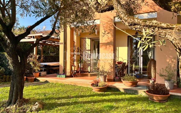appartamento in vendita a Casatenovo in zona Campofiorenzo