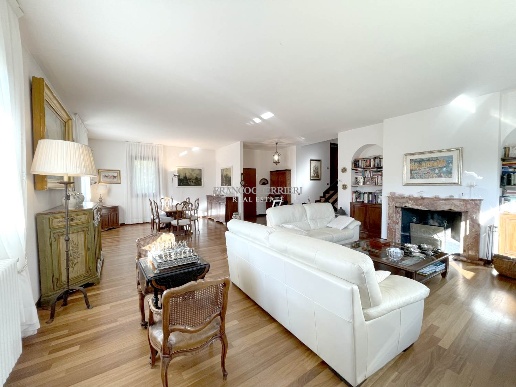 casa indipendente in vendita a Casatenovo in zona Campofiorenzo