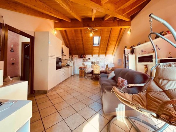 appartamento in vendita a Casatenovo