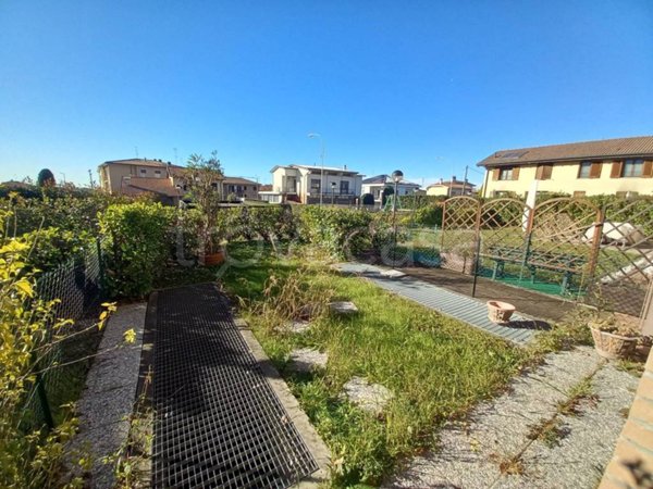 appartamento in vendita a Casatenovo
