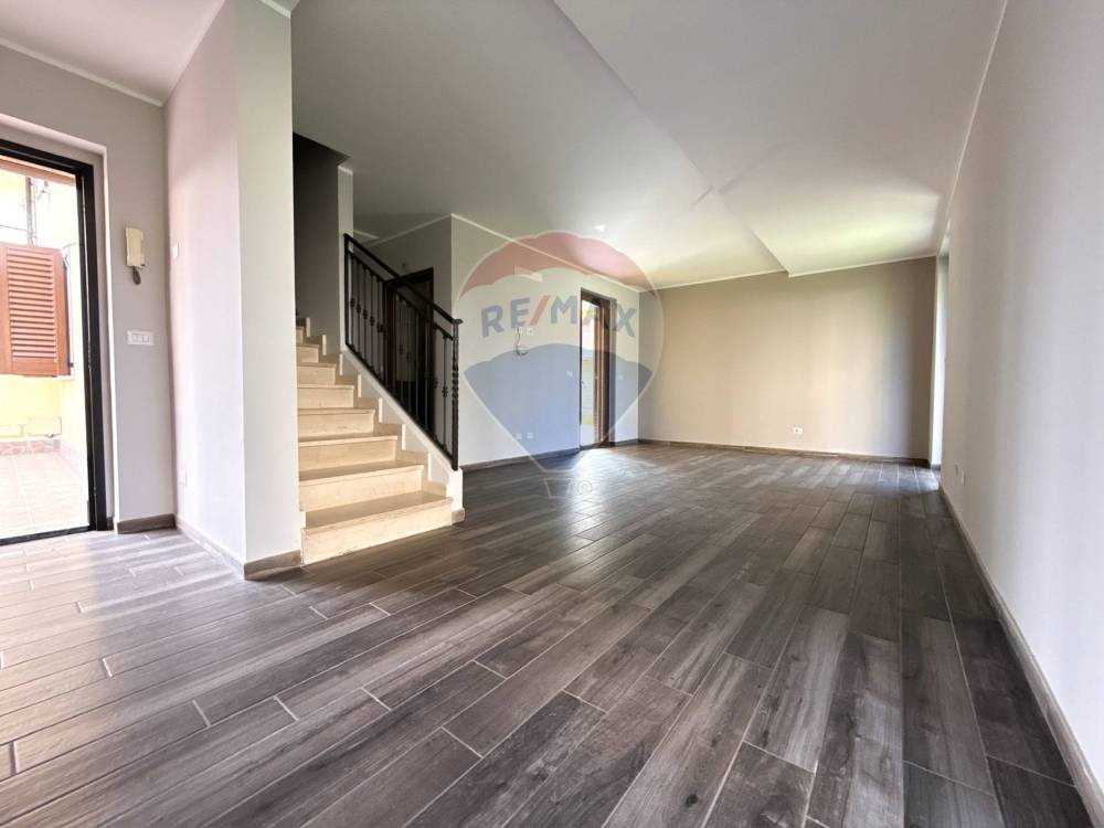 casa indipendente in vendita a Casatenovo