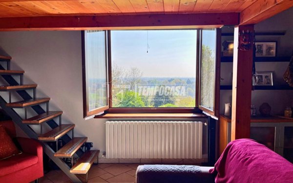 casa indipendente in vendita a Casatenovo