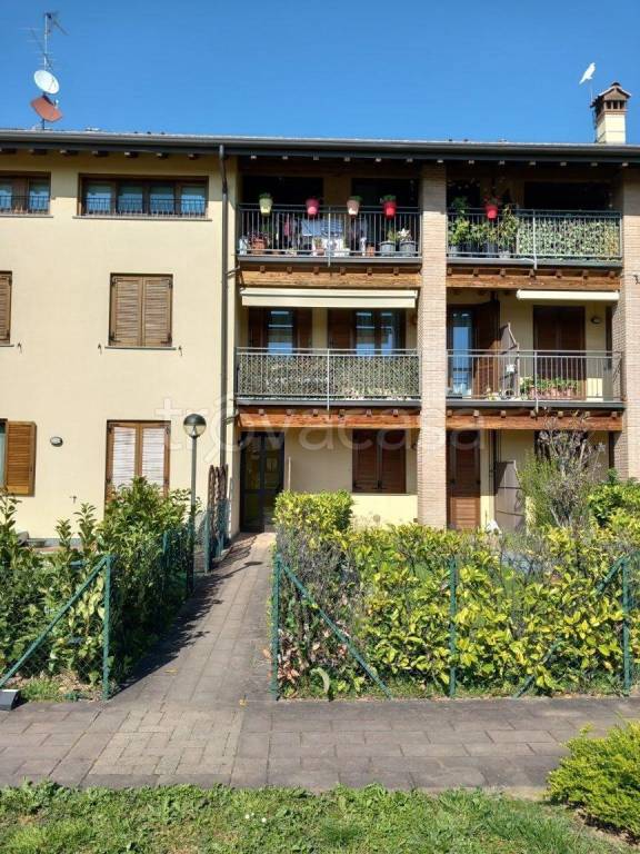appartamento in vendita a Casatenovo