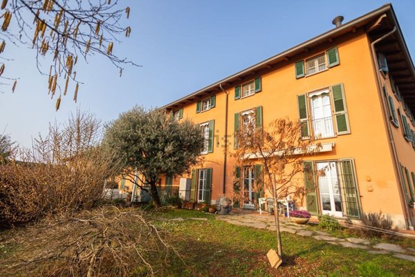 appartamento in vendita a Casatenovo