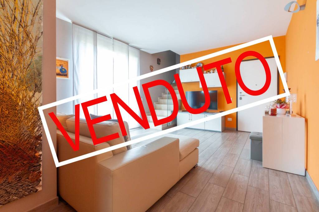 appartamento in vendita a Casatenovo in zona Rogoredo