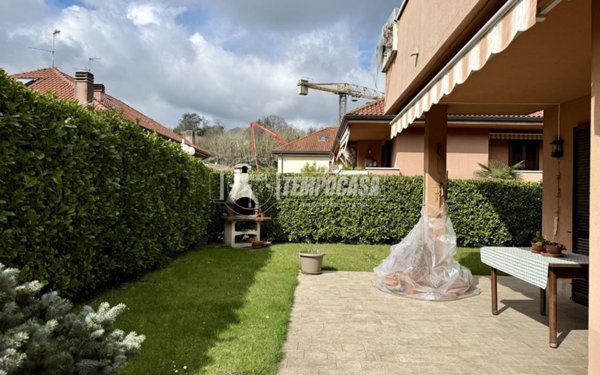 casa indipendente in vendita a Casatenovo