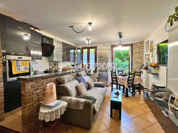 appartamento in vendita a Casatenovo